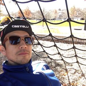 Meet your Posher, Javier